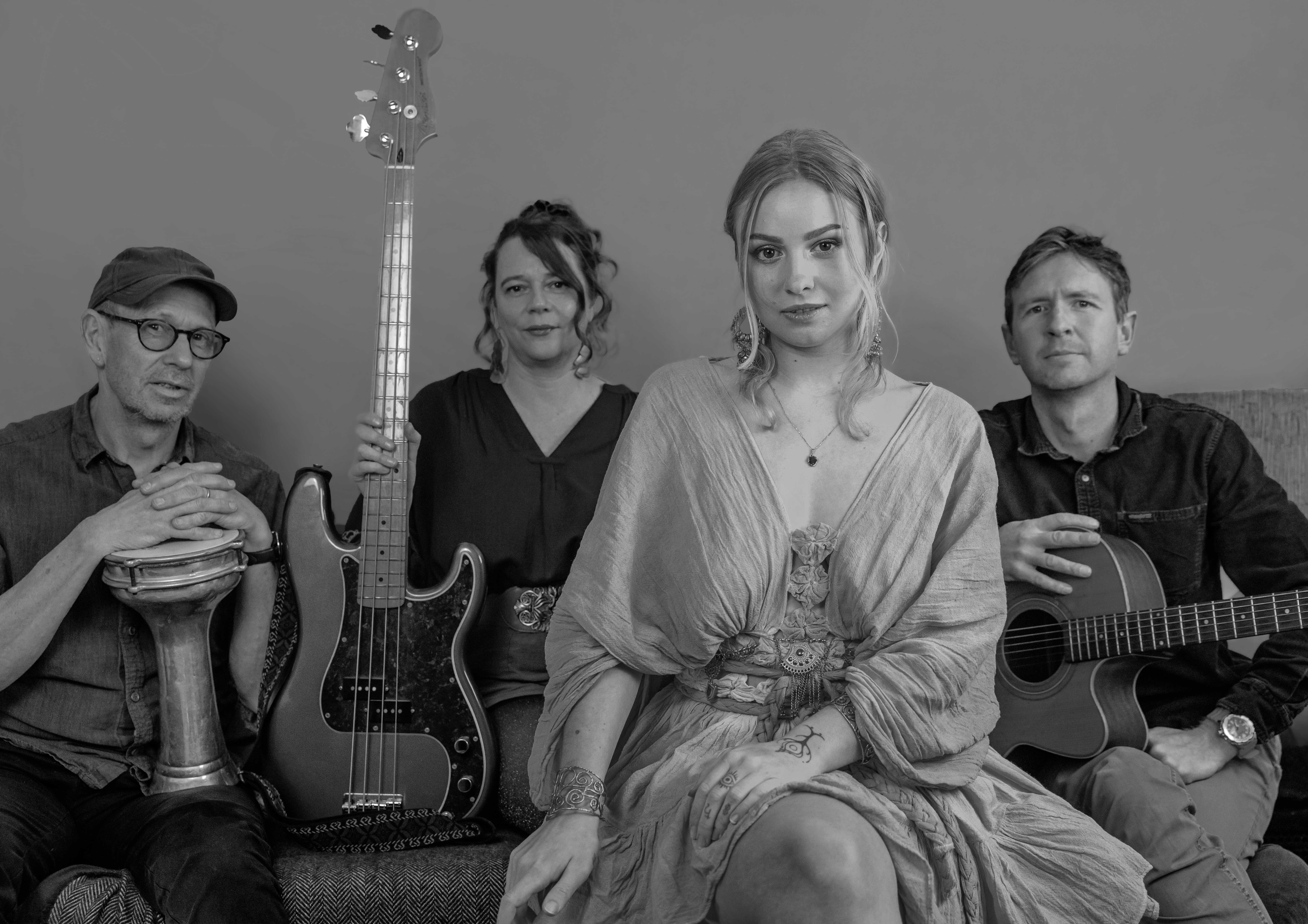 Wade Rivers Singer Wake the River | Involving Music